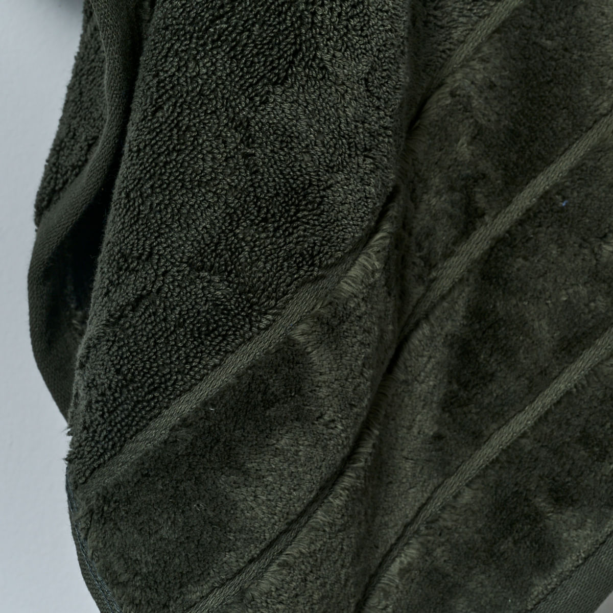 03 13 0043 Toalha Rosto Seven Hundred Verde Militar 002